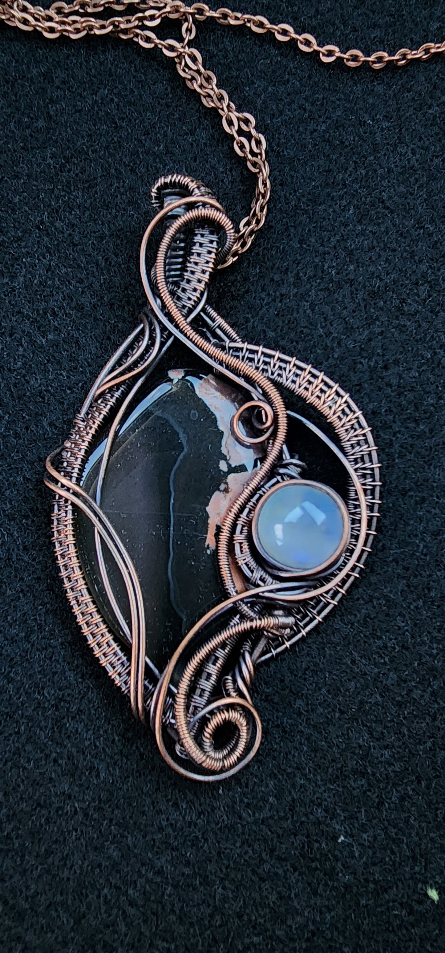 Oregon Black Tube Agate with Moonstone