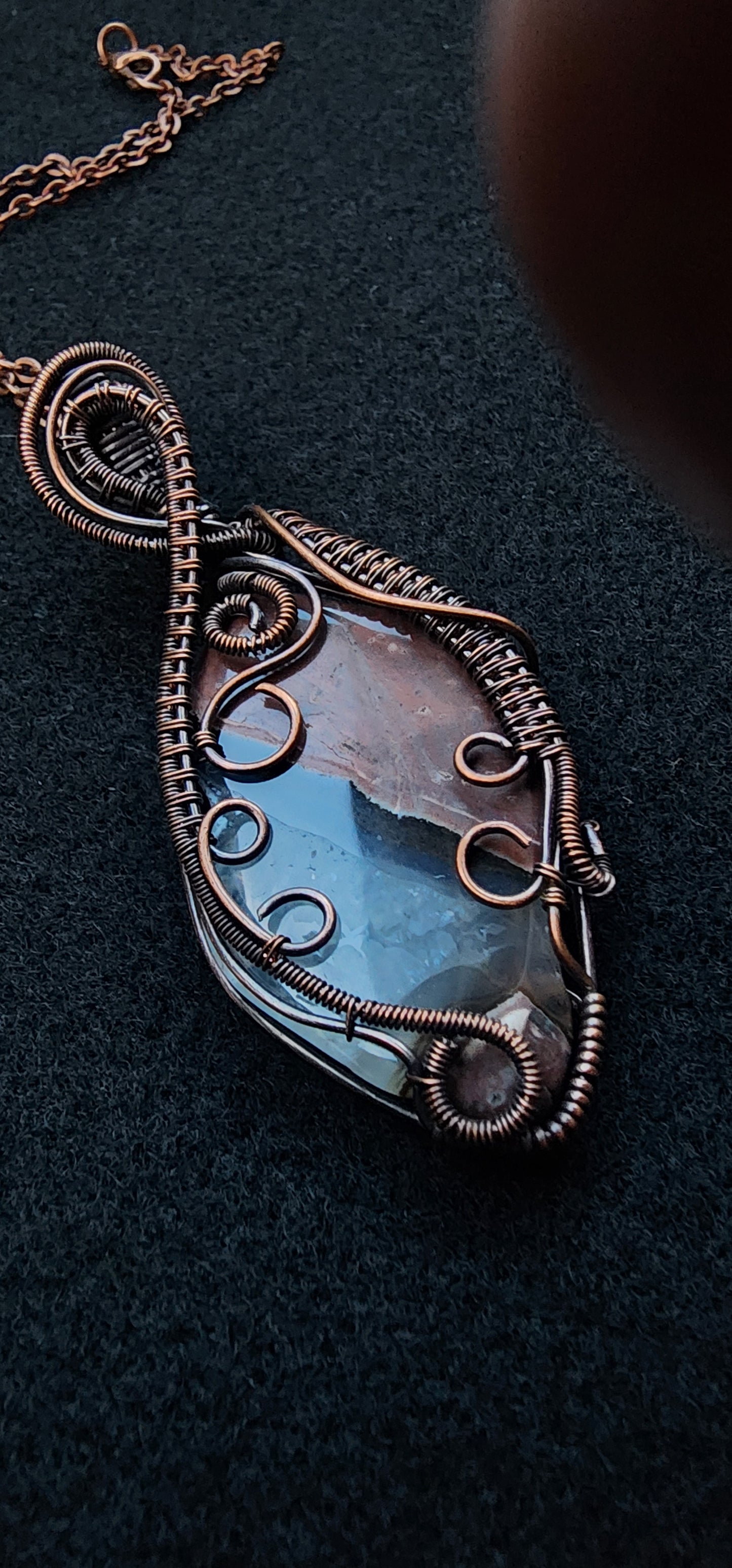 Oregon Black Tube Agate
