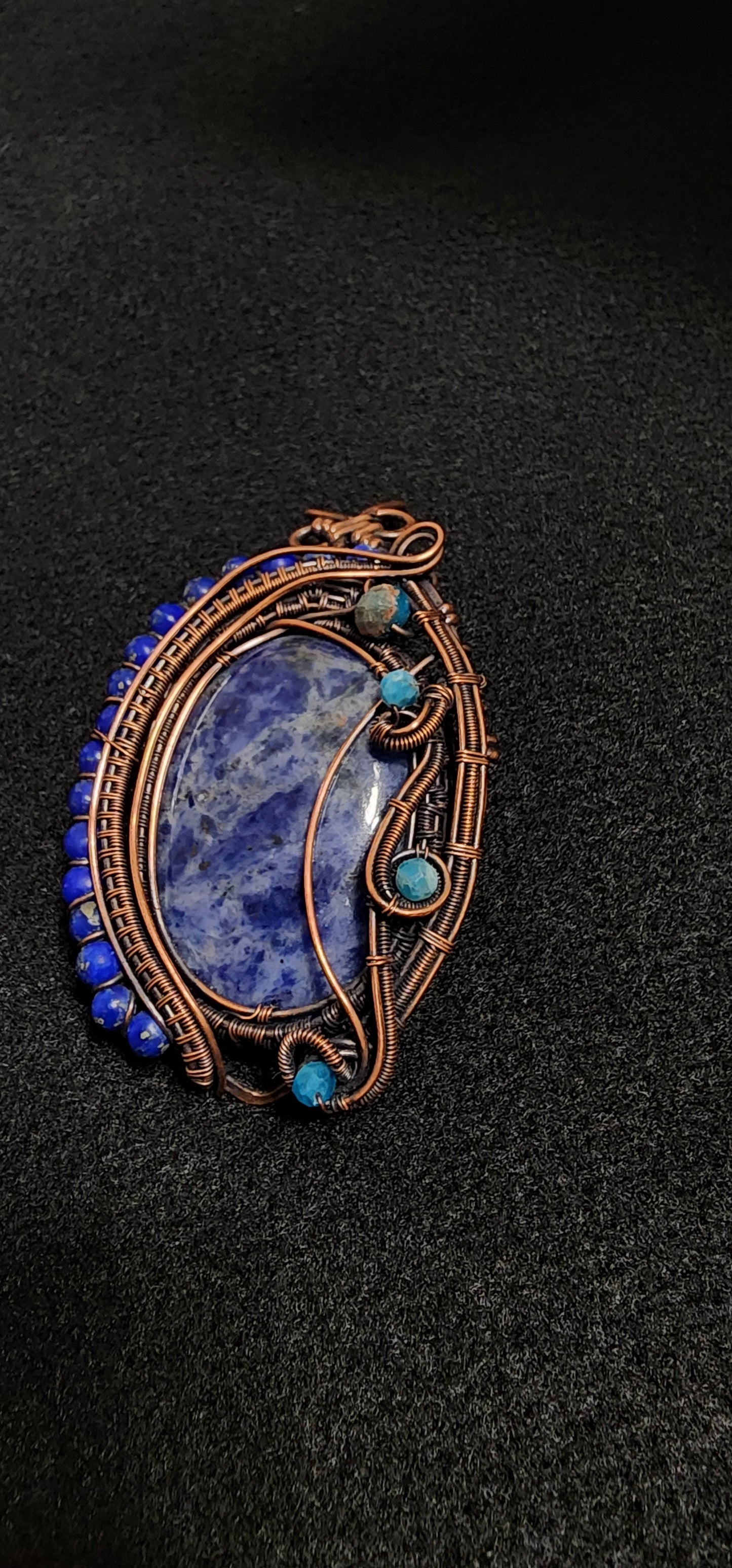 Sodalite, Apatite and Lapis