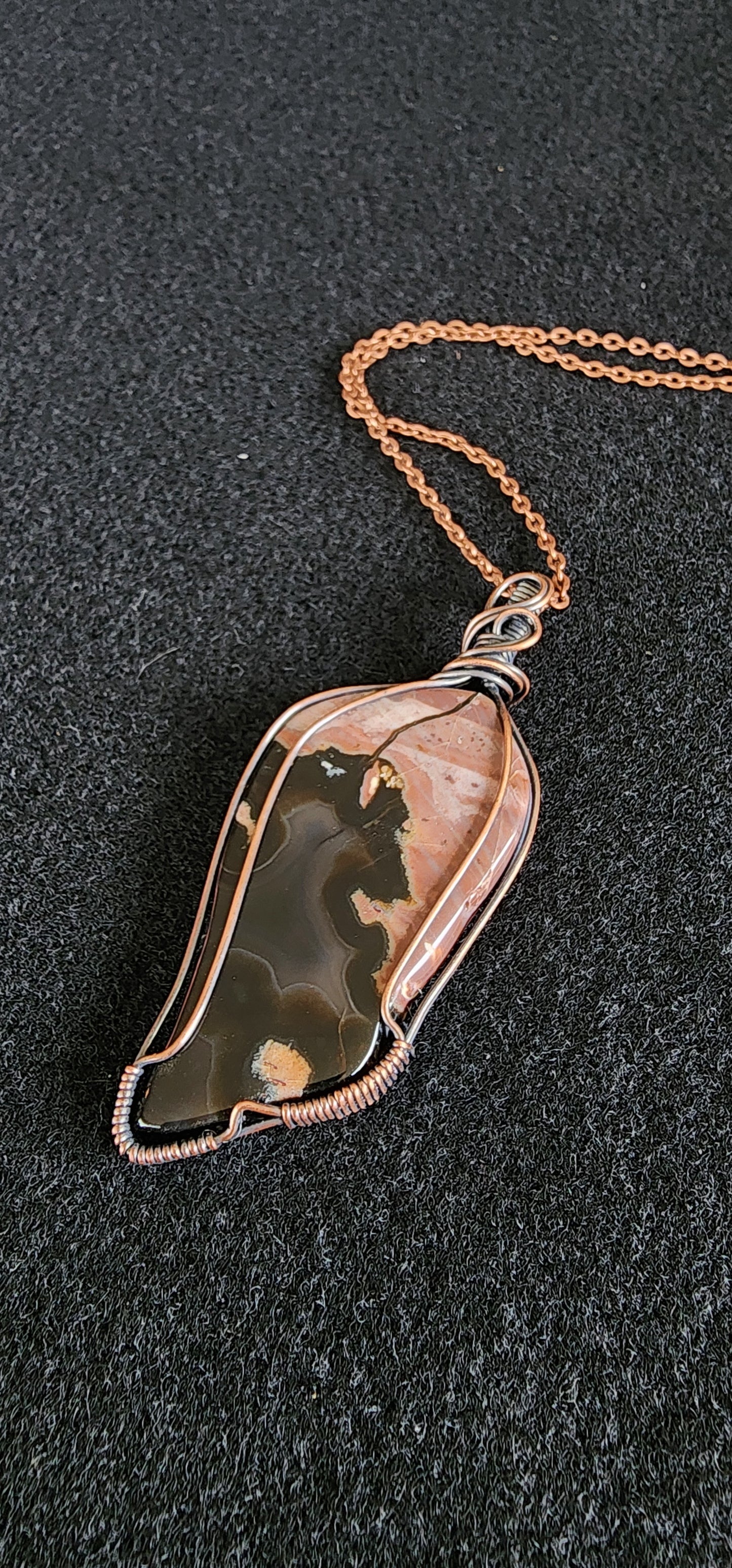 Oregon Black Tube Agate